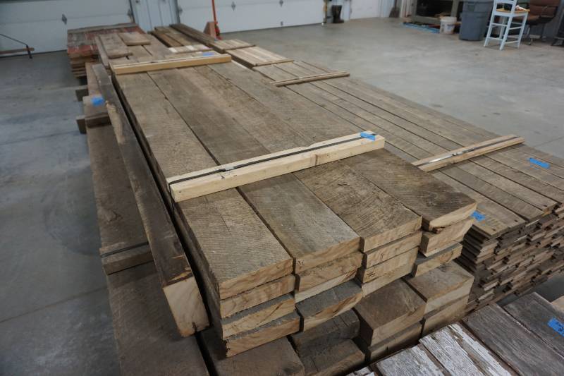 lot 3 image: 2 x 8 x 8 Reclaimed Mixed Species Floor Joists