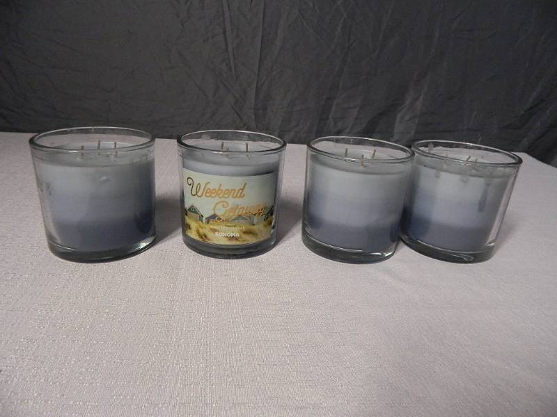 lot 21 image: 4 New Sonoma 3 Wick Candles