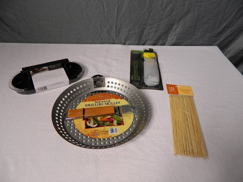 lot 41 image: New BBQ Items