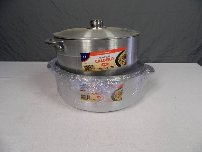 lot 69 image: New Caldero Pans with Lids