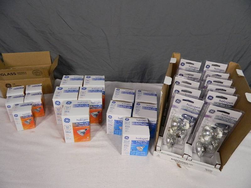lot 113 image: New GE Halogen Light Bulbs