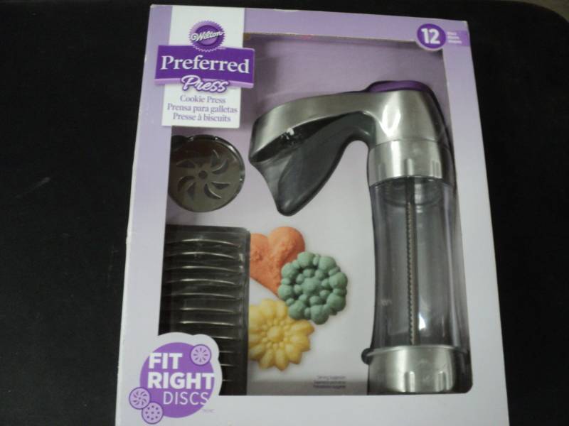 lot 15 image: Wilton Cookie Press...