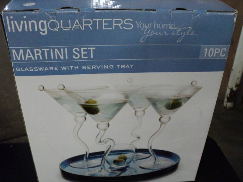 lot 41 image: Living Quarters Martini Set...