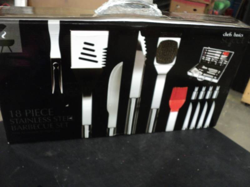 lot 59 image: Chefs Basics 18 piece Stainless Ste...