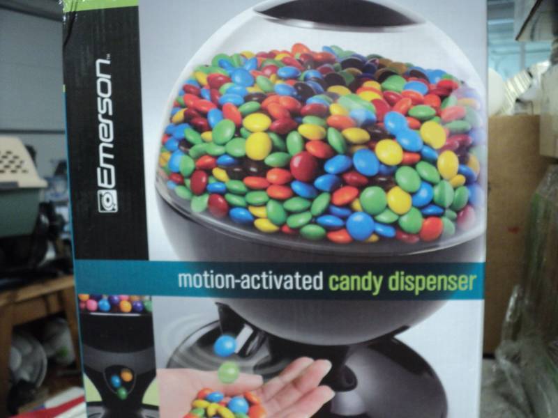 lot 103 image: Emerson Motion Activated Candy Disp...