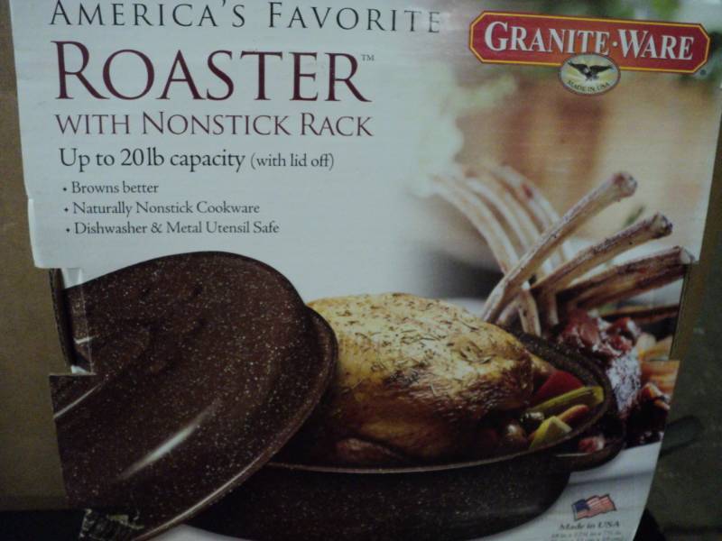 lot 104 image: Granite Ware Roaster with non stick...