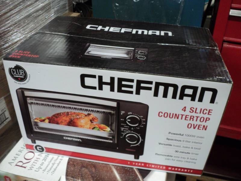 lot 106 image: Chef man 4 Slice Countertop Oven...