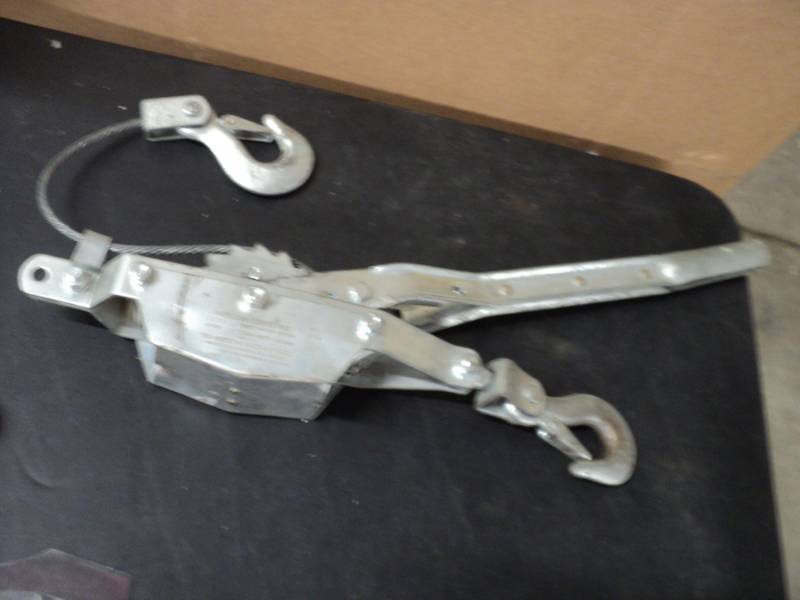 lot 113 image: American Power Pull...