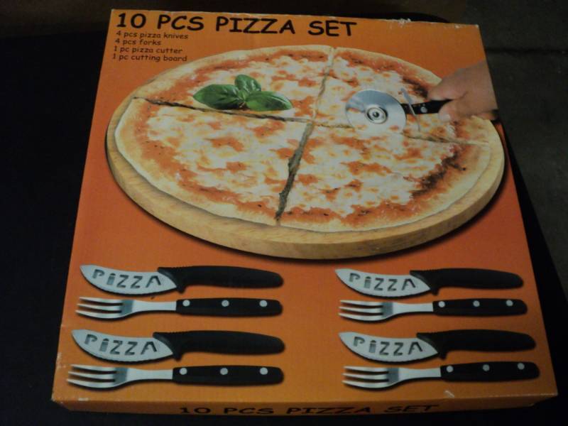 lot 117 image: 10 piece Pizza Set...