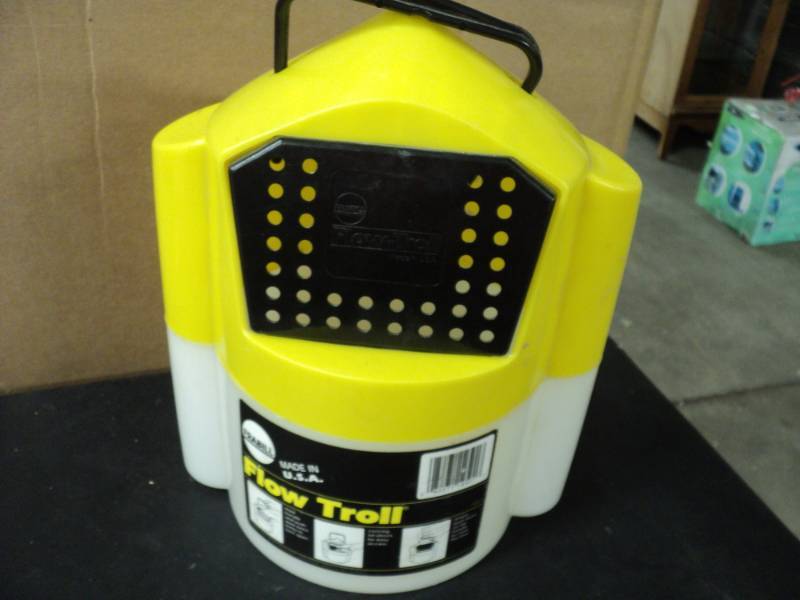 lot 130 image: Frabill Flow Troll Minnow Bucket...