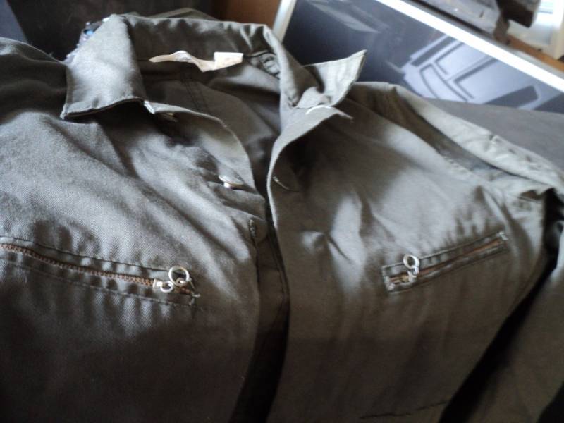 lot 174 image: Mens Medium Coveralls...