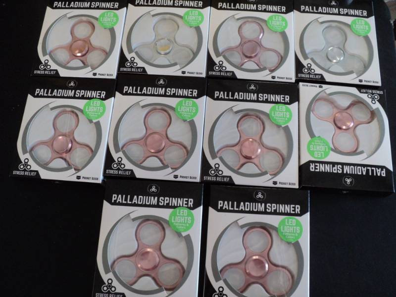 lot 184 image: Lot of 10 Palladium Spinners assor...