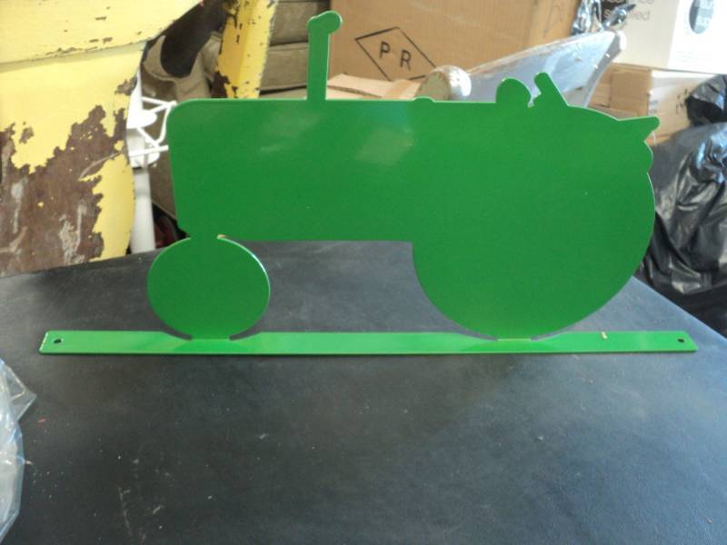 lot 186 image: Mailbox Tractor Green Top...