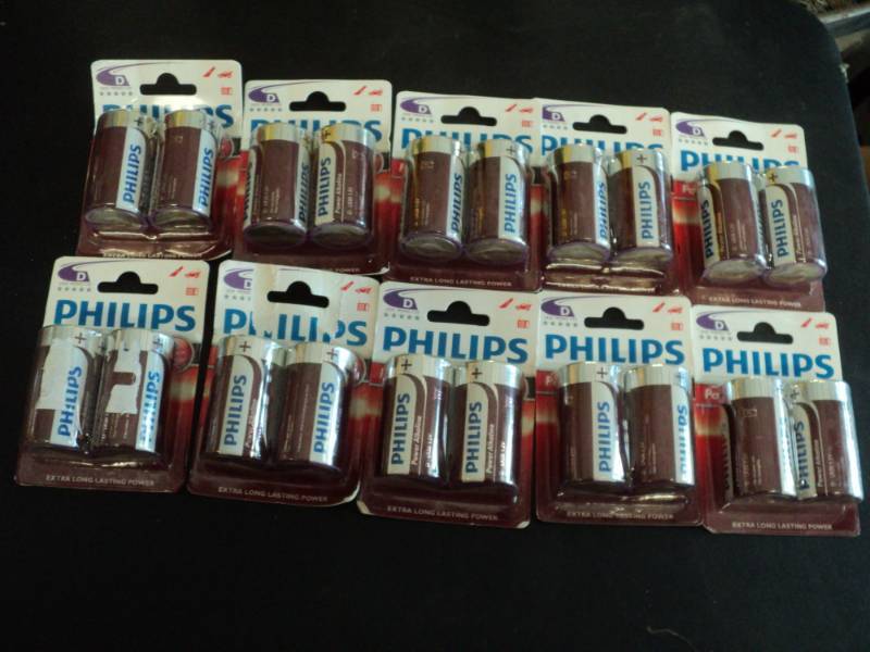 lot 190 image: Lot of 20 Philips size D Batteries...
