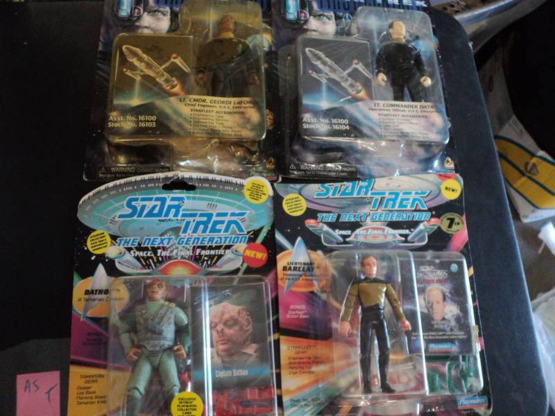 lot 217 image: 4 Star Trek Collectibles...