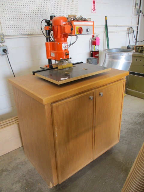 lot 42 image: Blum Mini press