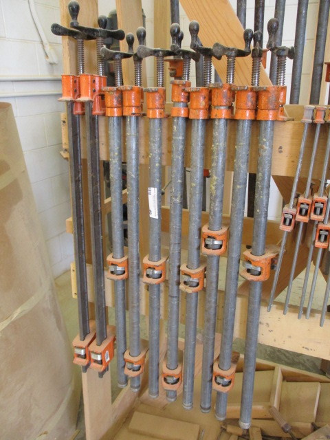 lot 48 image: 28 Bar Clamps