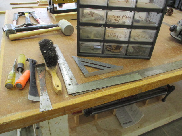 lot 80 image: Hand Tools and organizer