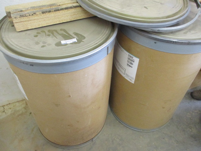 lot 100 image: Aromatic Cedar Sawdust