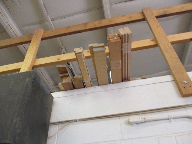 lot 165 image: Pile of Misc Trim