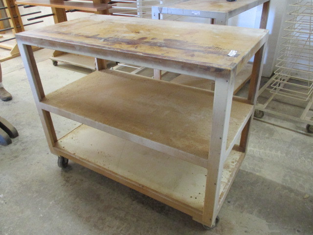 lot 187 image: Shop Cart