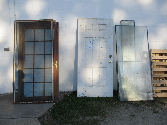 lot 213 image: Vintage Doors and glass