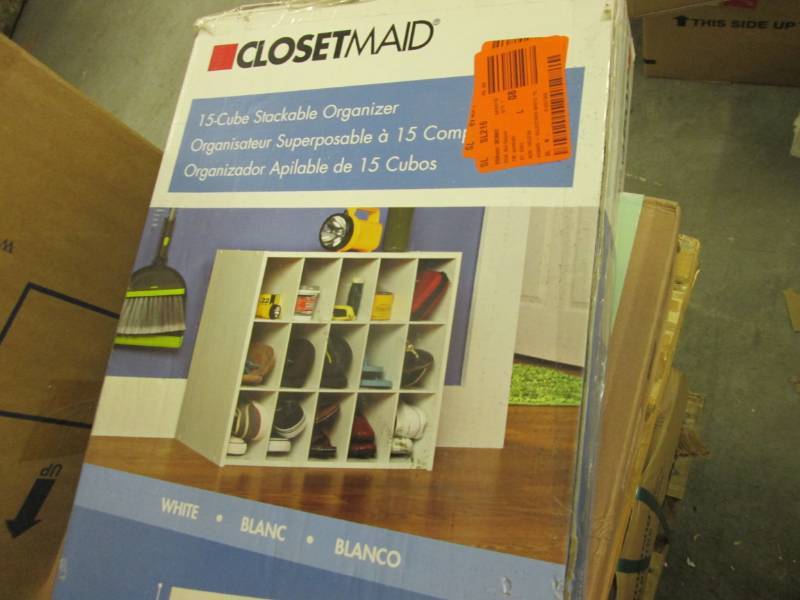 lot 18 image: ClosetMaid 24 in. W x 19 in. H Whit...
