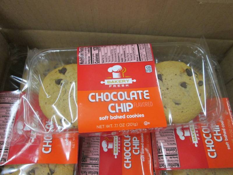 lot 185 image: 2 Cases of Bakery Fresh Chocolate C...