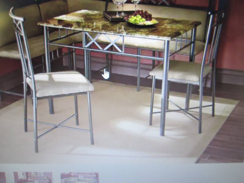 lot 220 image: Lot of 2 Rivercourt Dining Chairs o...