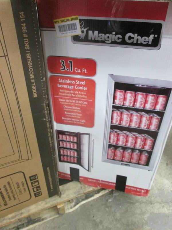 lot 246 image: Magic Chef 3.1 cu. ft. 87 (12 oz.) ...