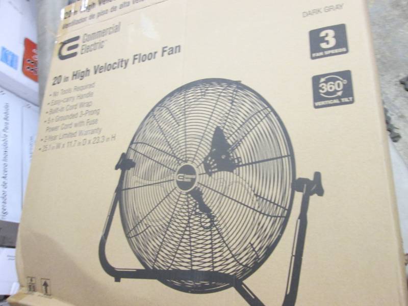 lot 295 image: Commercial Electric 20 in. 3-Speed ...