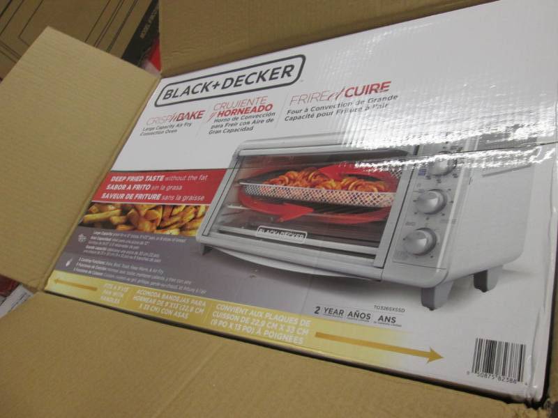 lot 310 image: Black & Decker Extra Wide Crisp N...