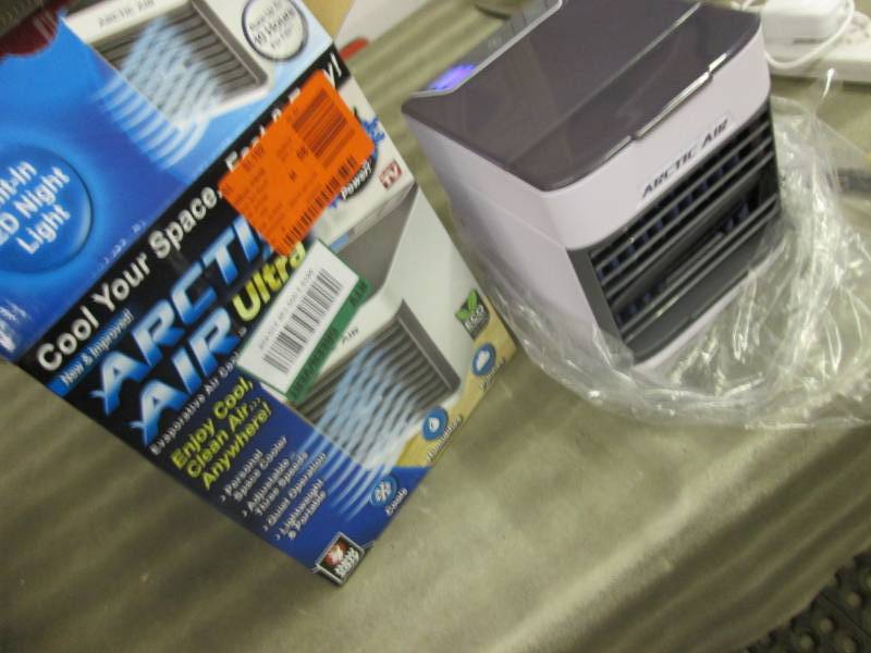 lot 318 image: Arctic Air Ultra 677 CFM Compact Po...