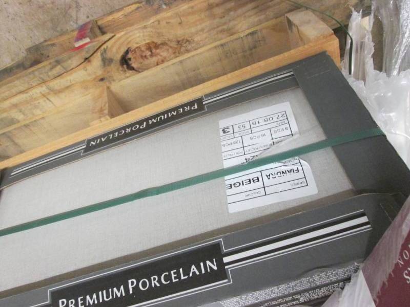 lot 326 image: 8 Cases MSI Fiandra Beige 12 in. x ...