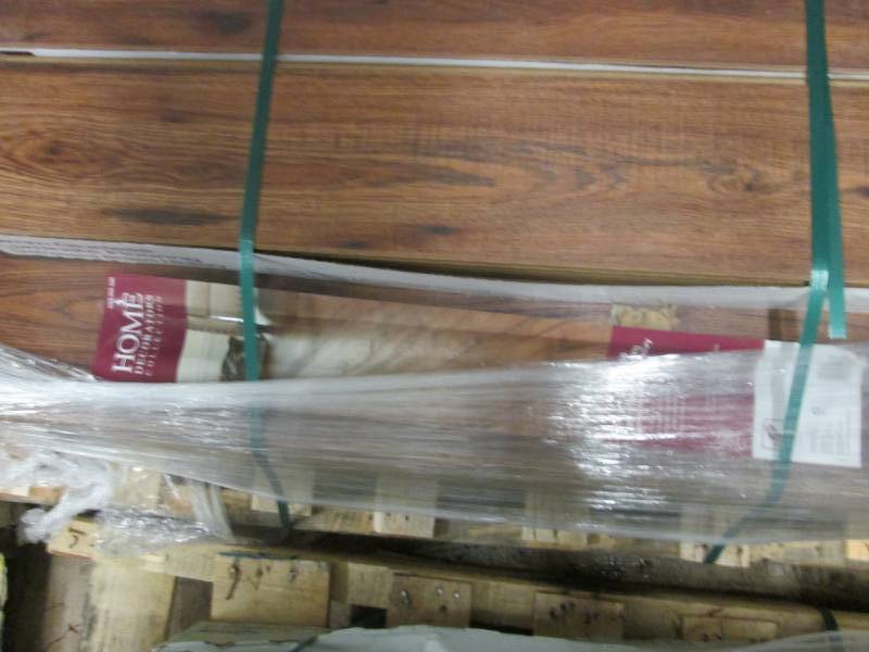 lot 329 image: 7 Cases Home Decorators Collection ...