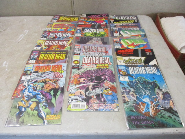 lot 7 image: Comics
