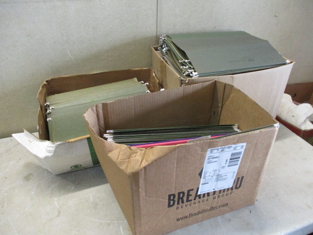 lot 14 image: Hanging File Folders