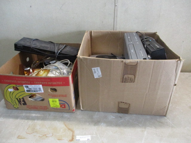 lot 20 image: Electronics