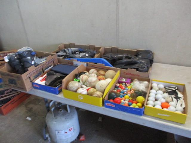 lot 34 image: Sporting goods