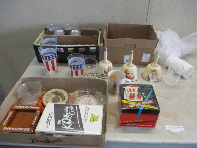 lot 46 image: Collectible Glassware