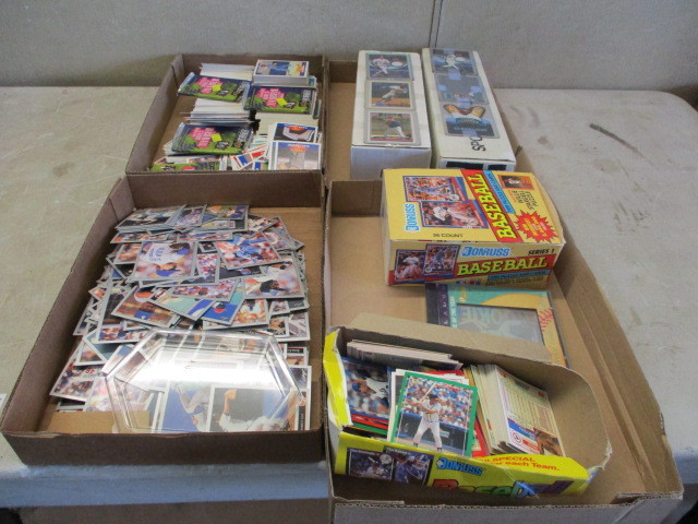 lot 89 image: Sports Cards