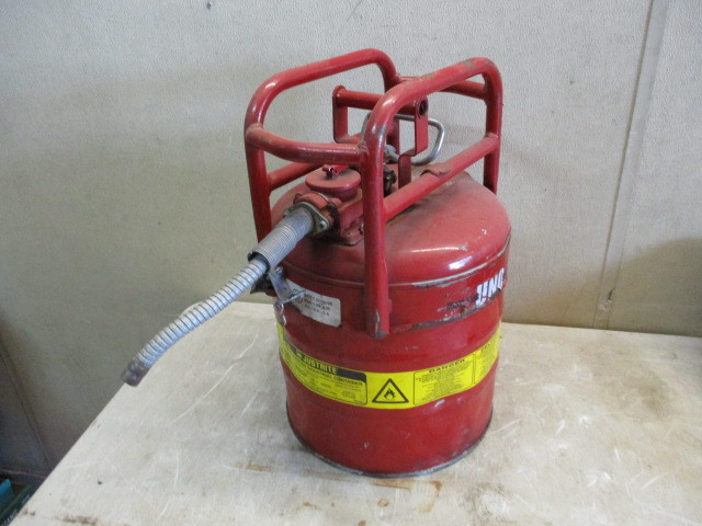 lot 103 image: Industrial Gas Can