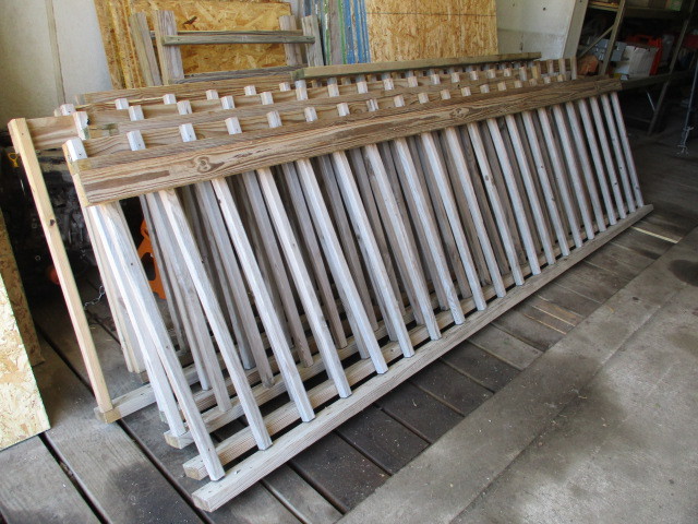 lot 126 image: Railing