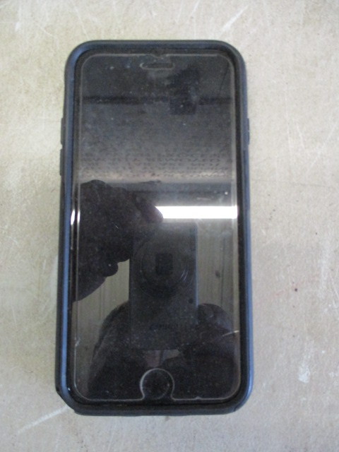 lot 148 image: I Phone