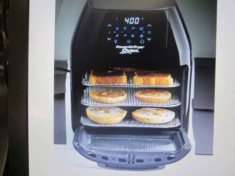 lot 44 image: 7-In-1 Power Air Fryer Oven - As Se...
