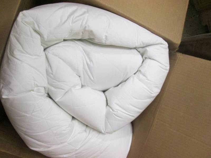 lot 58 image: Sleep Connection Memory Foam Plus M...