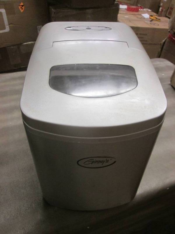 lot 121 image: Ginnys Brand Ice Maker open box, u...