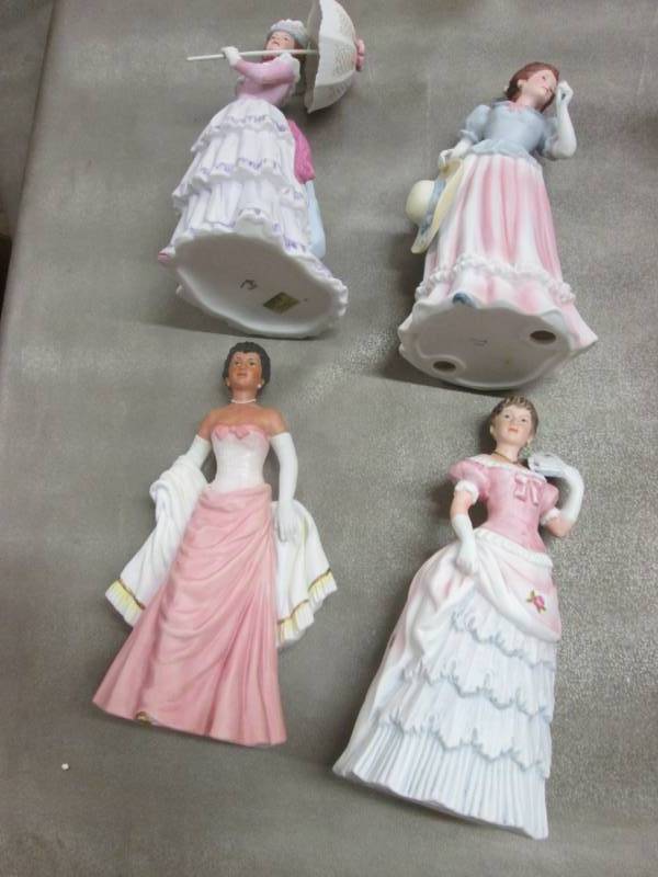lot 138 image: Lot of 4 Homco Collectible Figurine...