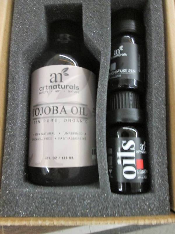 lot 177 image: 4 ArtNaturals Organic Jojoba Oil 10...