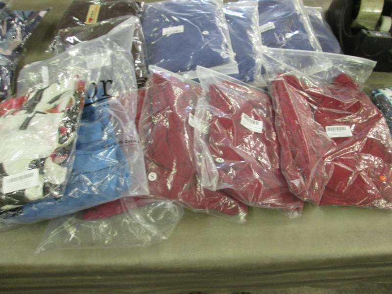 lot 189 image: Lot of 12 Assorted Ladies Dresses N...